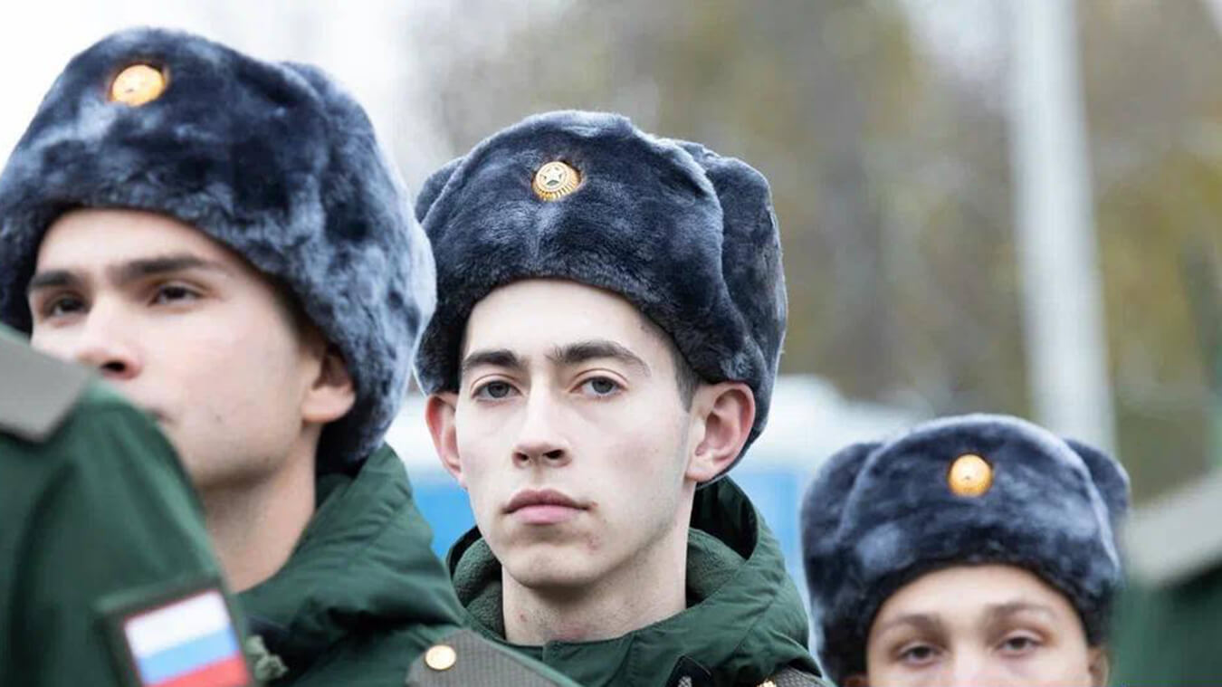 Giovani ucraini catturati e addestrati nelle scuole militari russe - foto fornite da Kharkiv Human Rights Protection Group (KHPG)