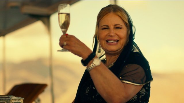 The White Lotus 4, ecco dove sarà girata la nuova stagione - The White Lotus con Jennifer Coolidge - Gay.it