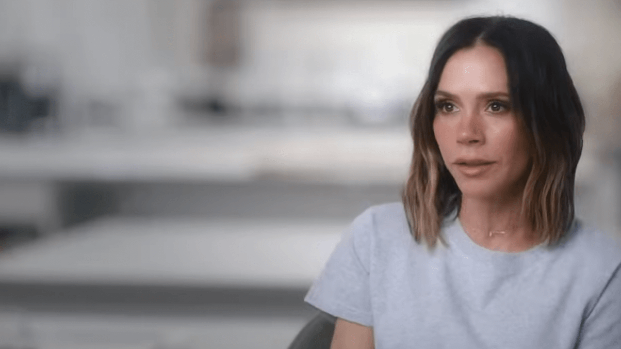Victoria Beckham, da Spice Girl a stilista. Arriva la docuserie Netflix. Il trailer