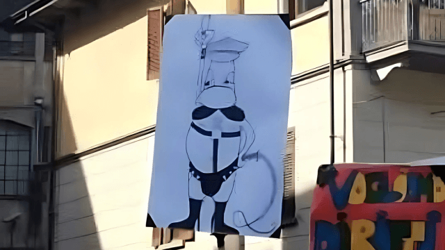 Omino Bialetti ‘bondage’ al Pride di Omegna