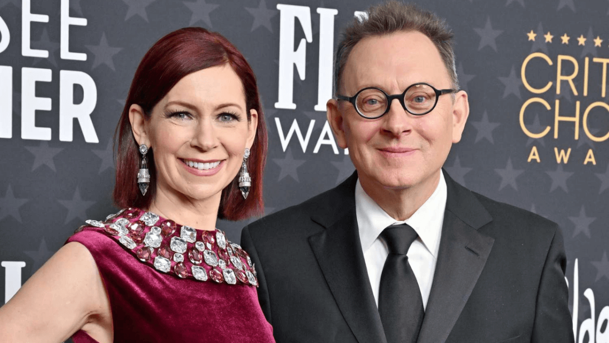 Carrie Preston: “Pensavo che mio marito fosse gay”, il divertente retroscena sul primo incontro con Michael Emerson