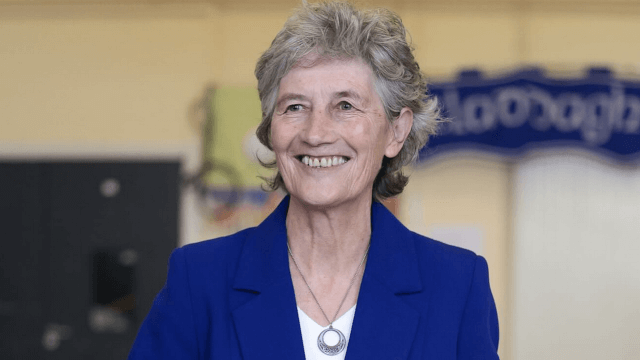 Catherine Connolly nuova presidente d'Irlanda, qual è la sua posizione sui diritti LGBTQIA+? - Catherine Connolly - Gay.it