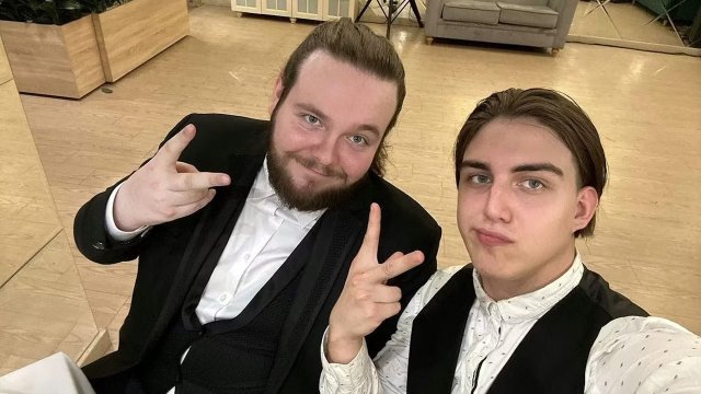 Filipp e Danil, storia di una coppia gay in fuga dalla Russia di Putin e ora perseguitata negli USA di Trump - Filipp e Danil - Gay.it
