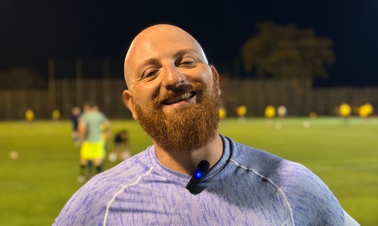 Libera Rugby è arrivata a Milano. 12 anni di storia per placcare insieme i pregiudizi e l'omolesbobitransfobia - Tancredi 38enne che si allena con Libera Rugby nella Capitale - Gay.it