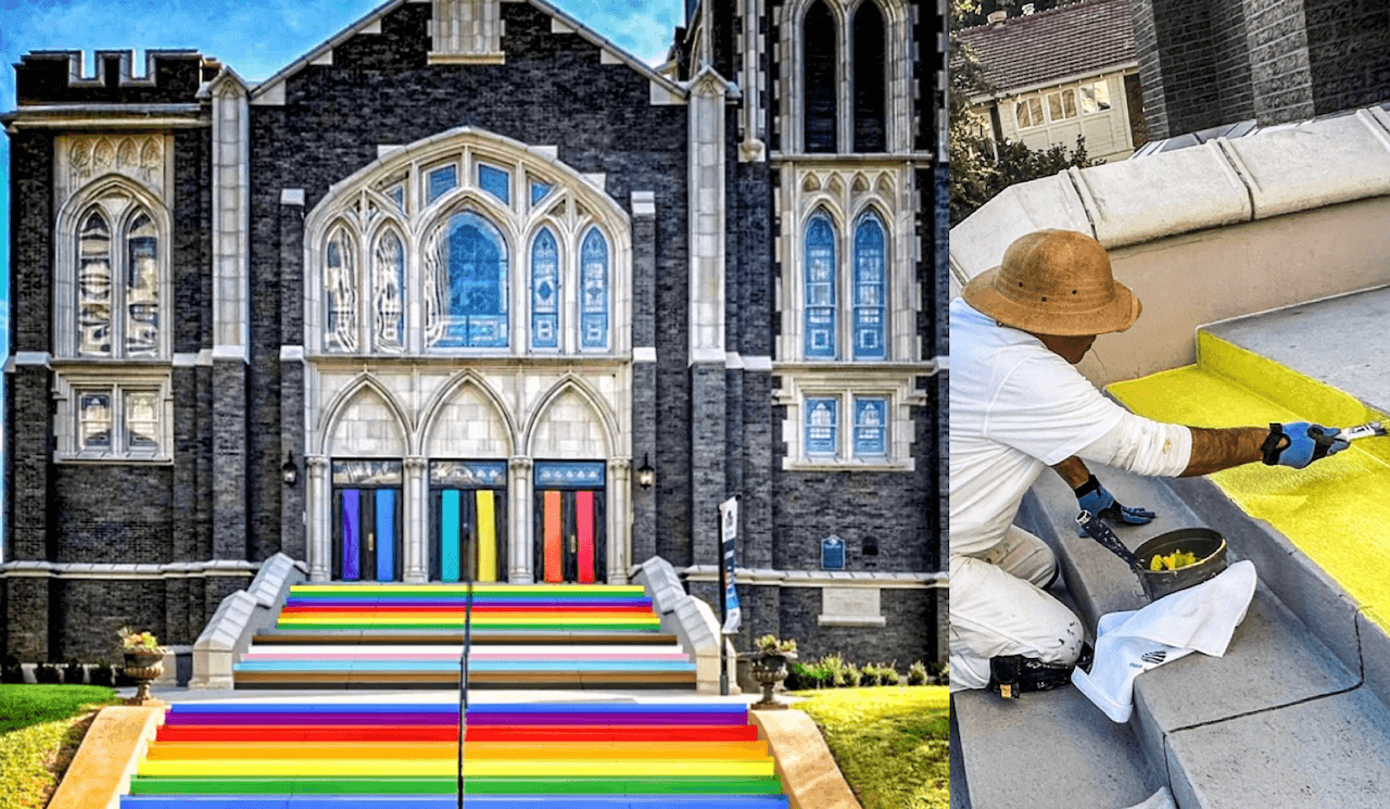 Texas, chiesa dipinge d’arcobaleno le scale d’ingresso: “La fede non tace di fronte al male”