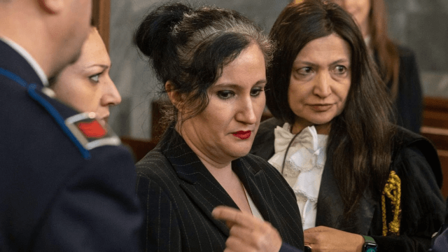 Alessia Pifferi vuole sposare la compagna di cella