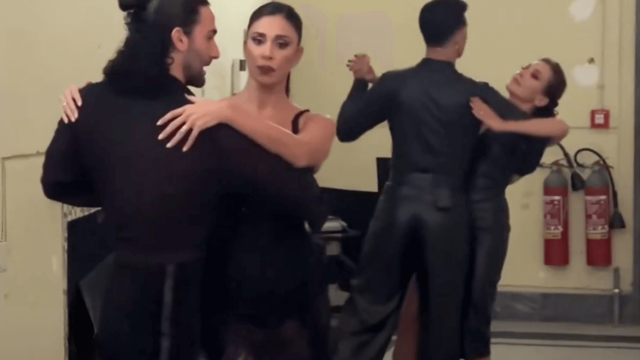 "Nemmeno un saluto" tra Belen Rodriguez e Barbara d'Urso a Ballando con le Stelle