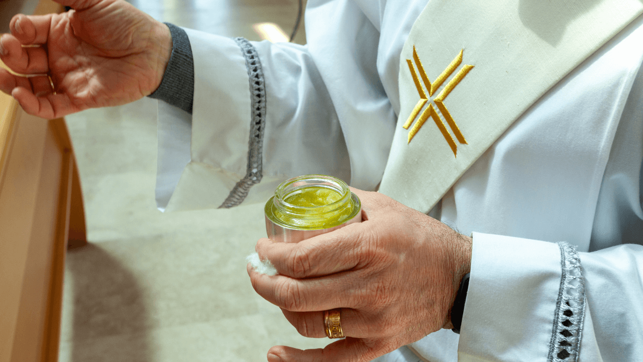 Cresima negata a un bambino perché il padrino è gay