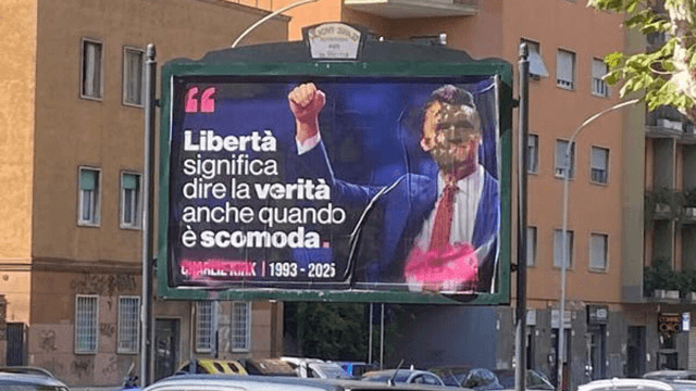 Manifesti Pro Vita per Charlie Kirk vandalizzati a Roma