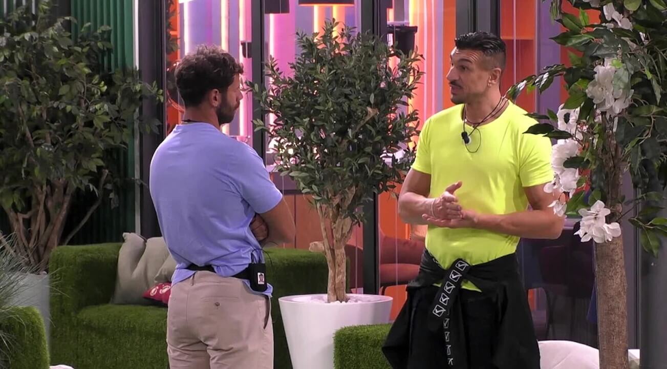 “Non sono qui per fare il pagliaccio!”, al Grande Fratello 2025 un concorrente minaccia l’abbandono