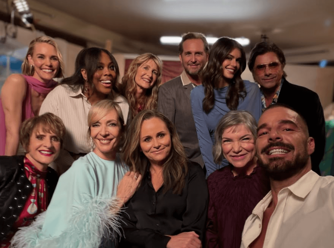Laura Dern e l'amore dei suoi fan LGBTQIA+: "Il dono più grande di sempre" - Laura Dern e il cast di Palm Royale 2 - Gay.it