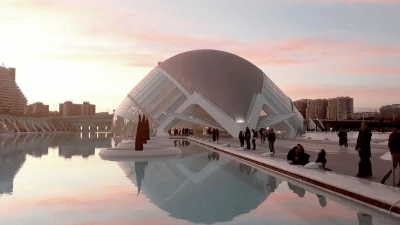 Valencia nel 2026: i motivi per innamorarsene, guida completa alla città - valencia scienze - Gay.it