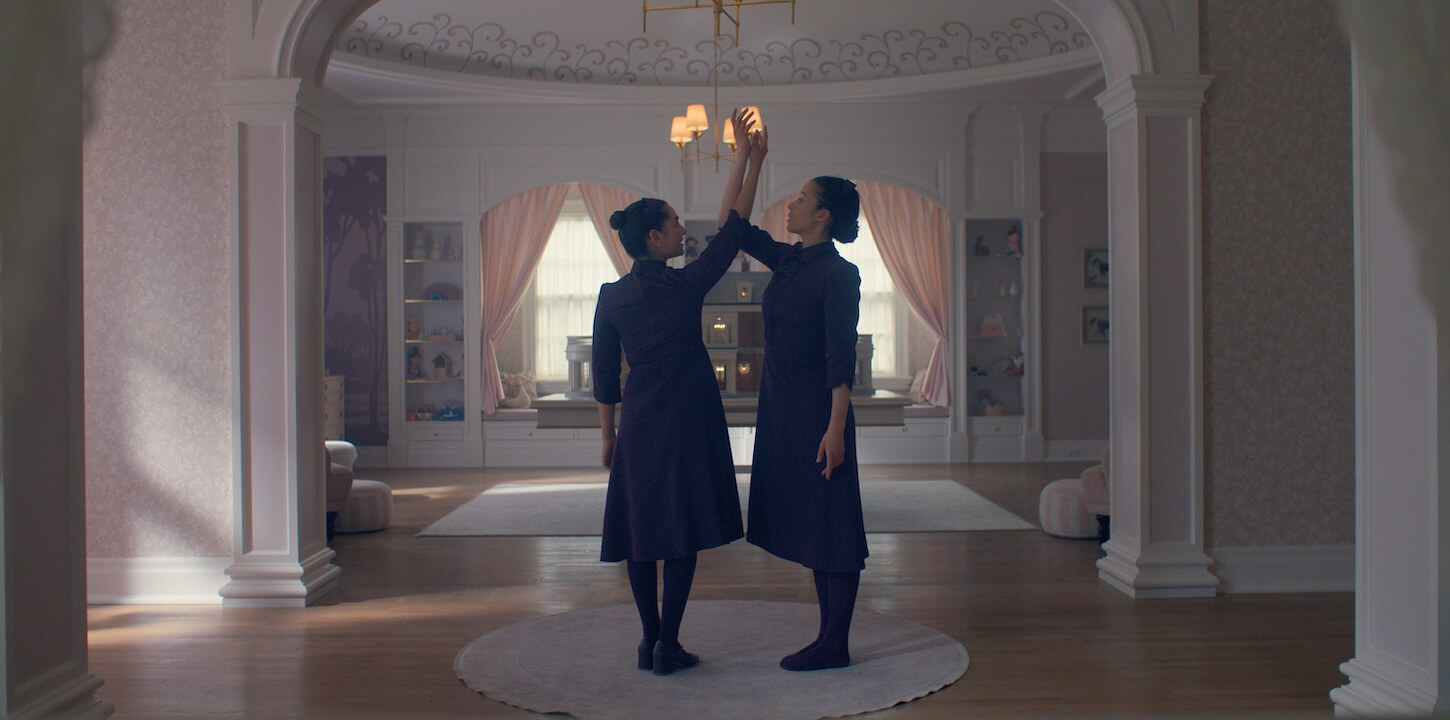 The Testaments, si torna a Gilead nella serie sequel di The Handmaid’s Tale. Le prime immagini ufficiali - 180165 1.79.1 - Gay.it