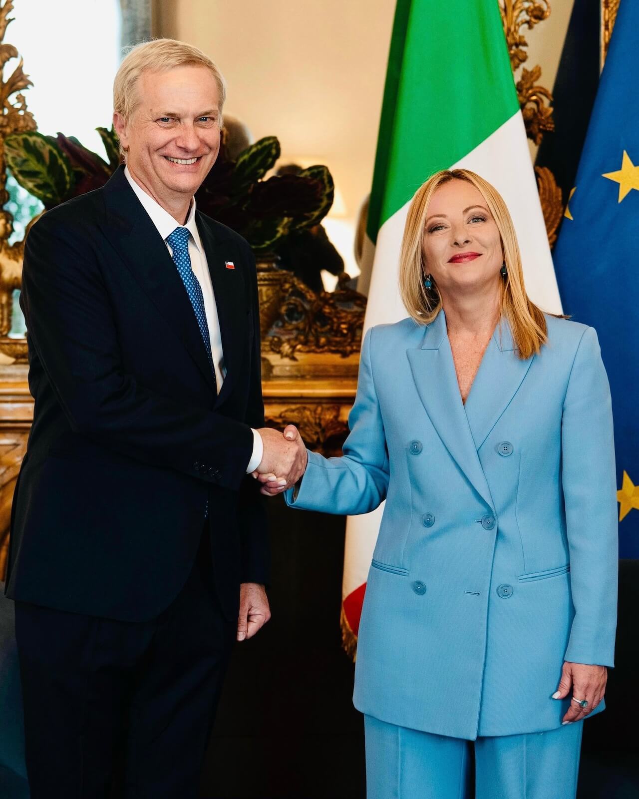 Chi è José Antonio Kast, il nuovo presidente di ultradestra del Cile contrario ai diritti LGBTQIA+ - Jose Antonio Kast presidente e Giorgia Meloni - Gay.it