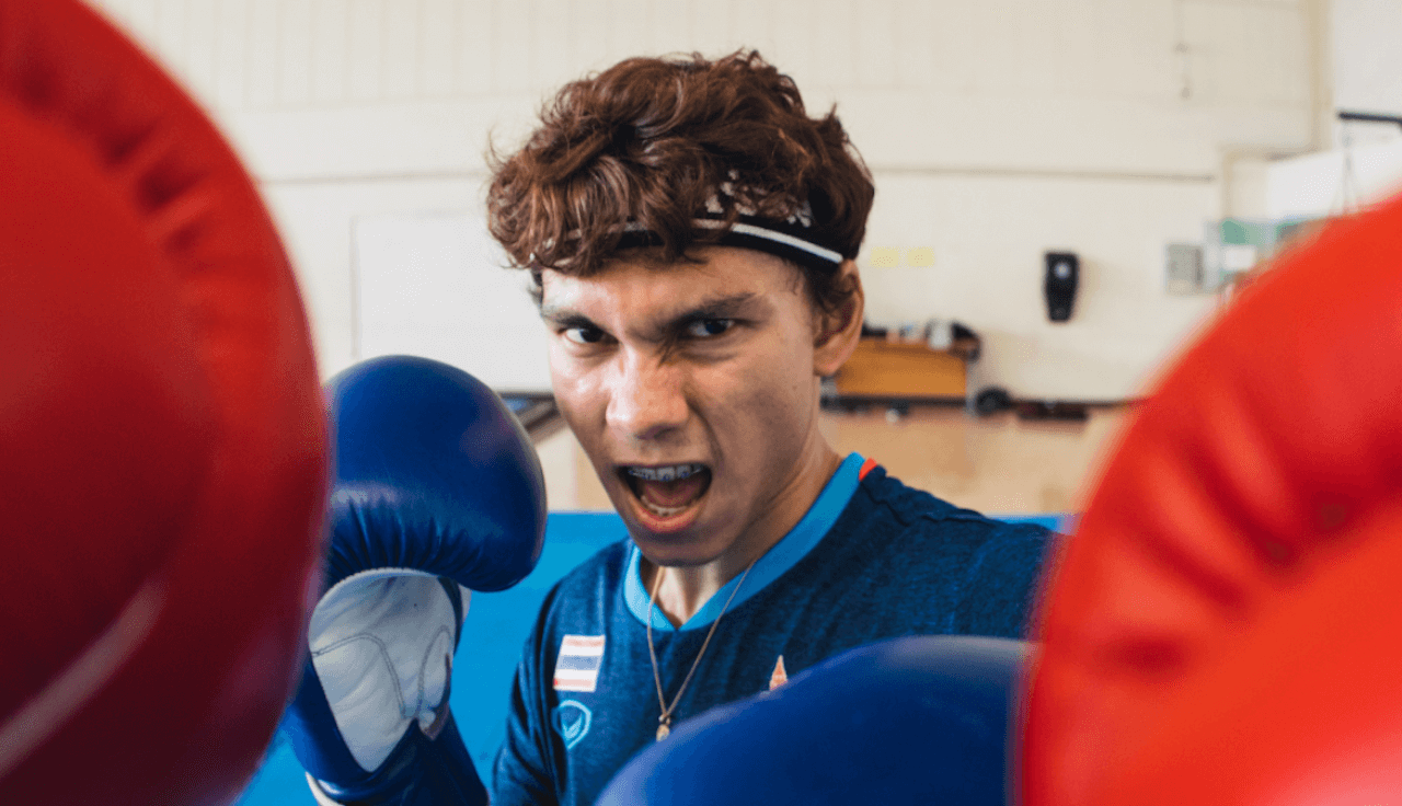 Pikanet Sukyik, il kickboxer gay "orgoglio della Thailandia" vince l'oro ai SEA Games 2025 (VIDEO) - Pikanet 22Jimmy22 Sukyik il kickboxer gay - Gay.it