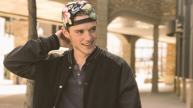 Il mondo del porno gay piange la morte di Scott Finn, aveva 27 anni - Scott Finn e morto - Gay.it
