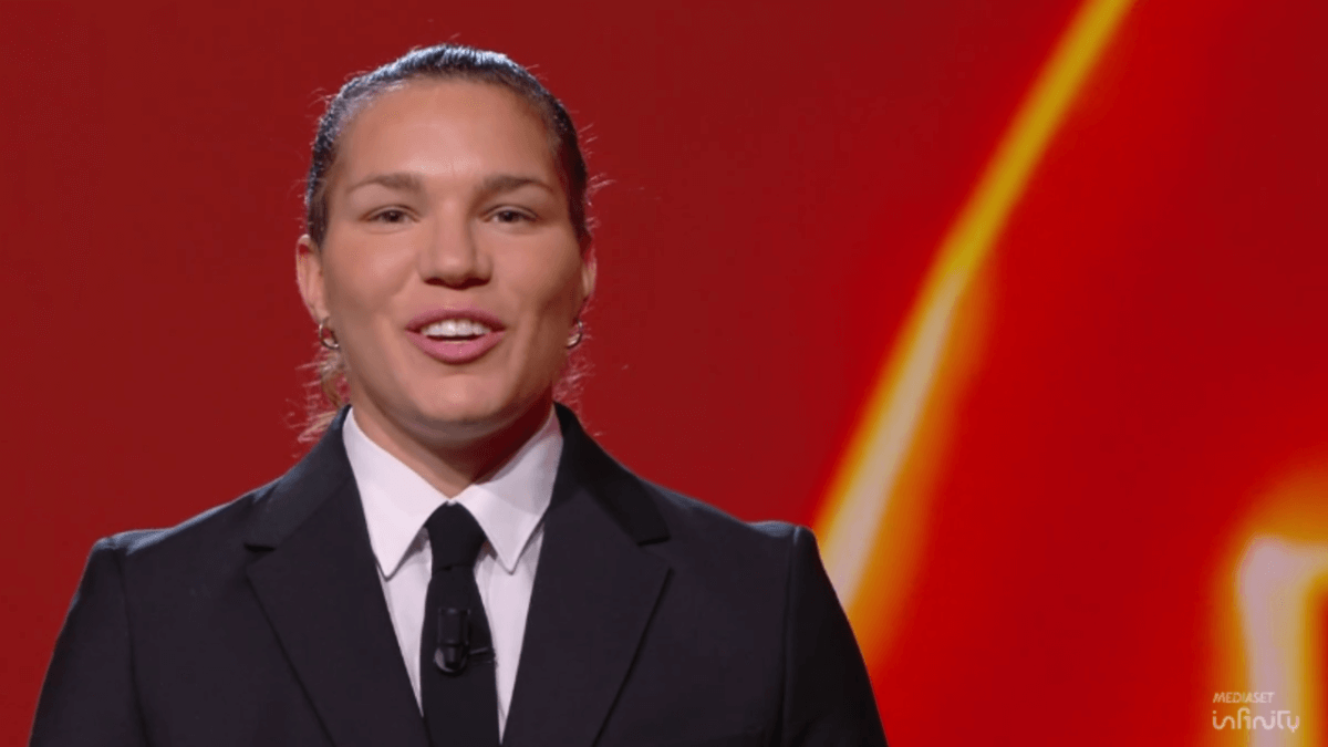 Elena Linari, il bellissimo monologo contro il sessismo e l’omofobia nel calcio: “Mi sono fatta scivolare addosso tutta la merd* che mi è arrivata quando ho fatto coming out” – VIDEO