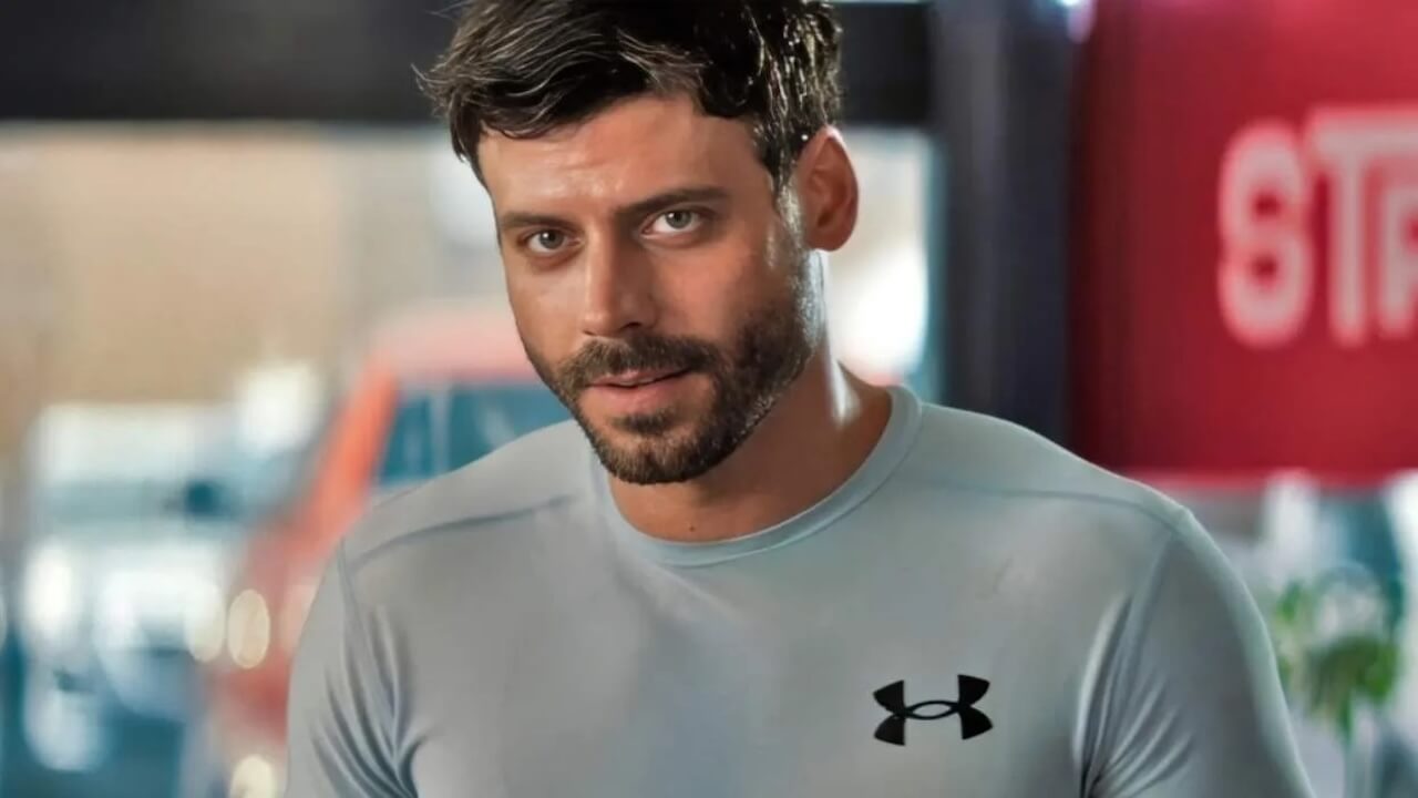 Heated Rivalry, Francois Arnaud tra coming out, scene di sesso con Robbie G.K e storia d'amore con Marc Bendavid - francois arnaud as scott hunter on heated rivalry - Gay.it