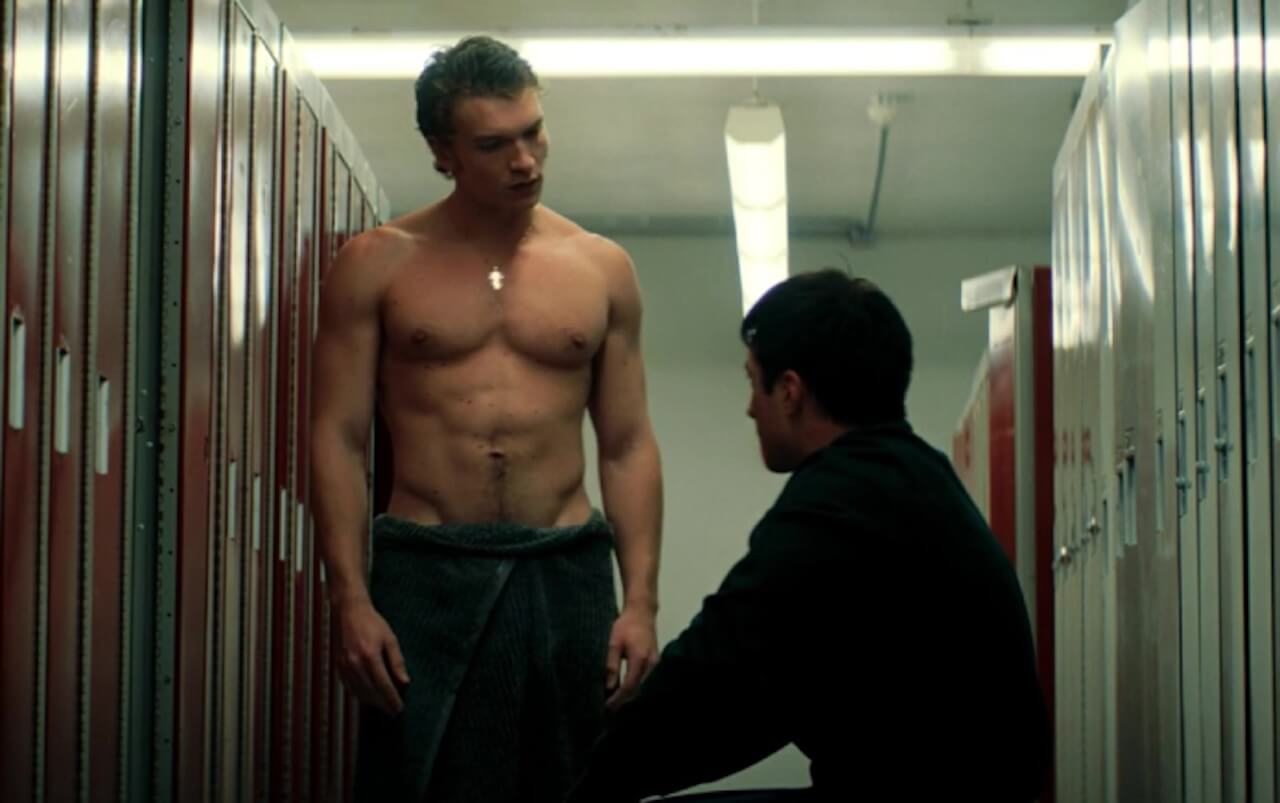 Heated Rivalry, tuttə pazzə della serie con i due hockeisty queer: fan sbalorditi dalle esplicite scene di sesso (VIDEO) - heated rivalry hudson williams connor storrie gay tv 12 - Gay.it
