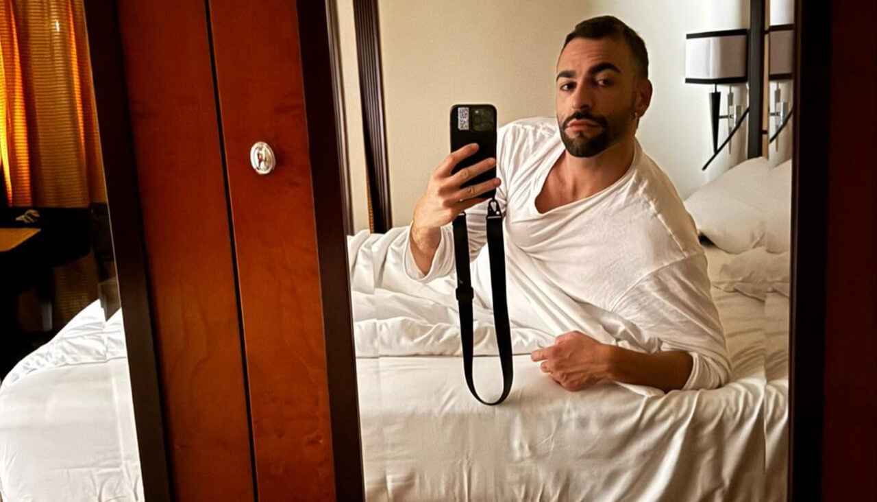 Marco Mengoni: “coming out o provocazione?”, il giornalismo pigro di Libero che si indigna e ignora un dettaglio fondamentale