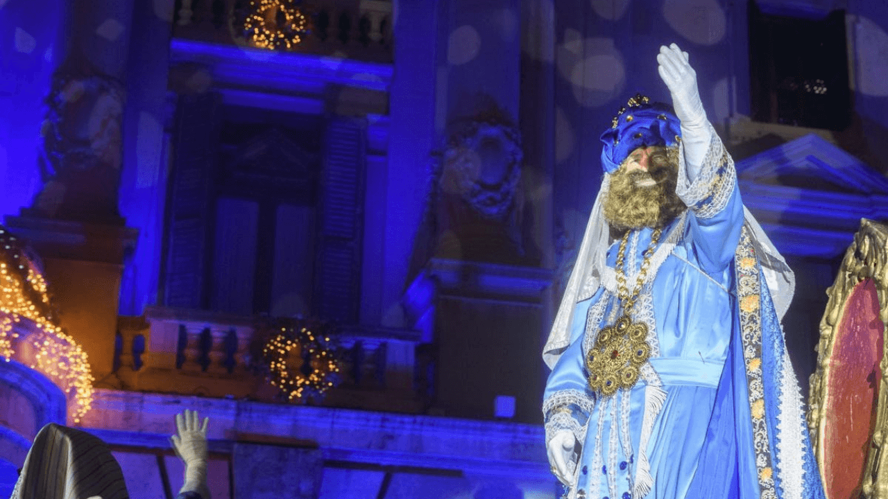 Natale e Capodanno a Valencia: cosa fare e perché andarci in inverno - re magi valencia - Gay.it