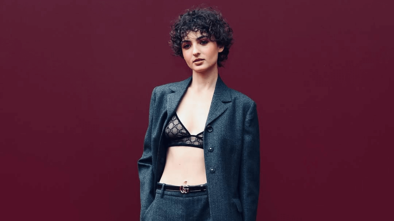 Tecla Insolia e il coming out: “È stato bellissimo trovare Sara. L’amore capita, con lei ho sempre voglia di tornare”