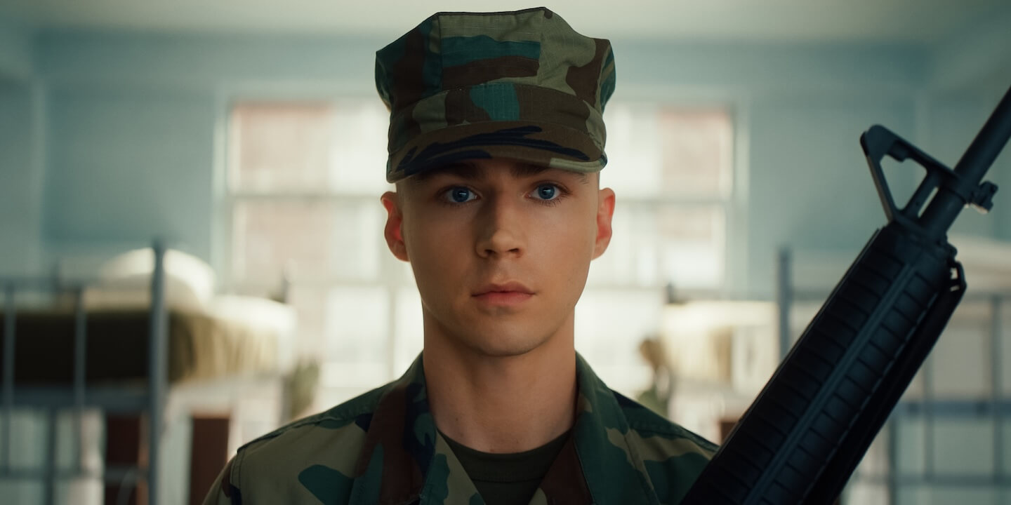 Miles Heizer a cuore aperto tra Boots e il nuovo film queer in uscita su Netflix - Boots u S1 E4 00 20 39 17 R - Gay.it