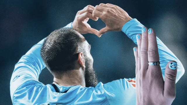 Borja Iglesias, ancora insulti omofobi. Tuttə allo stadio con le unghie dipinte. L'iniziativa del Celta Vigo e della Liga - Borja Iglesias Quintas e lomofobia - Gay.it