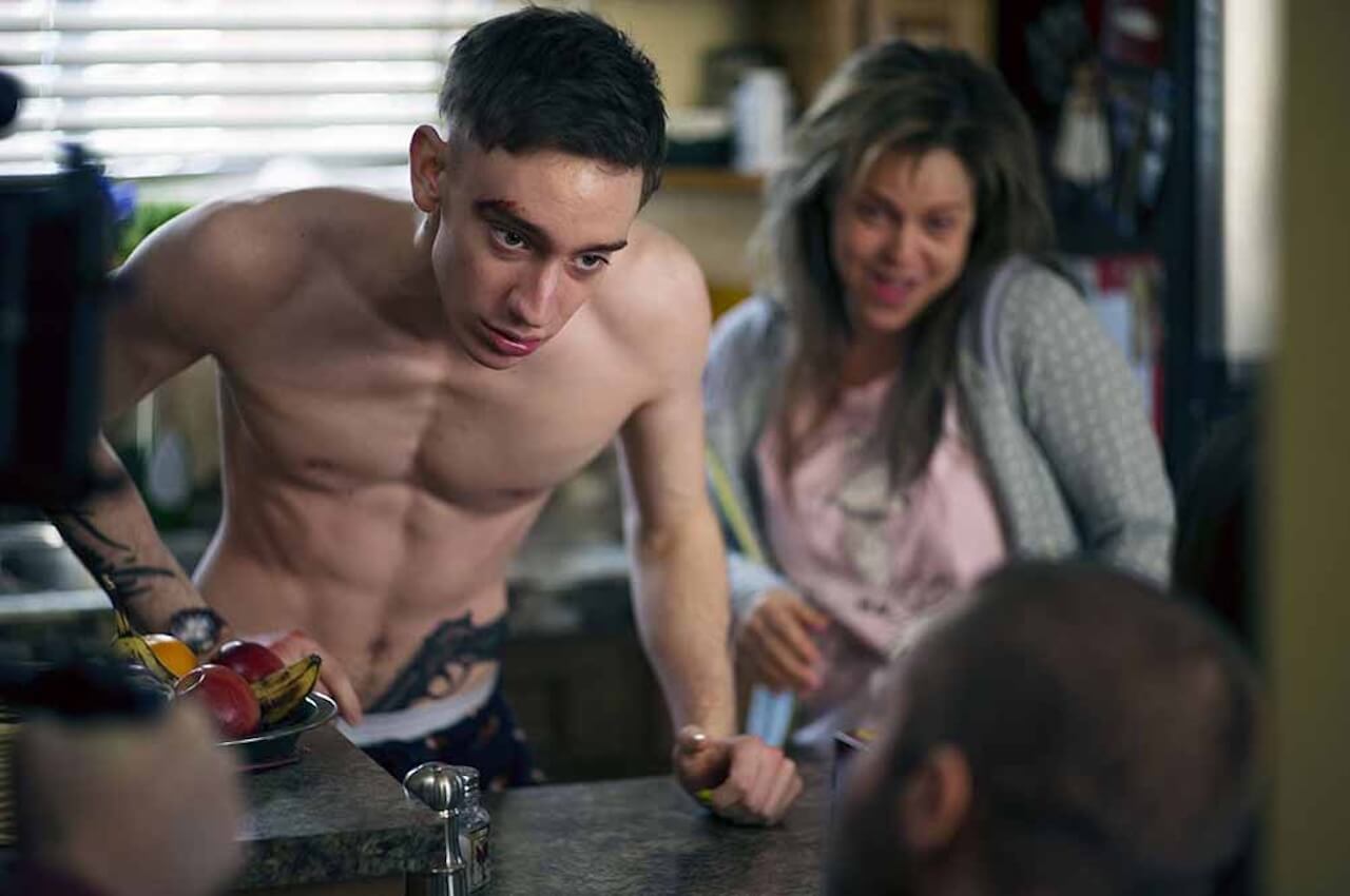 À la faveur du Roi, Théodore Pellerin, Felix Kysyl e Filippo Scotti in un film queer alla corte di Re Enrico III - Chien de Garde Theodore Pellerin - Gay.it