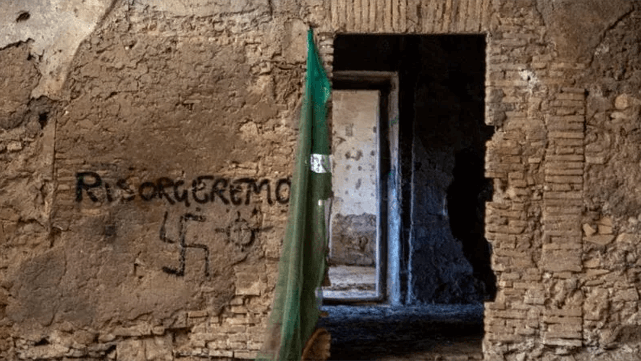 "Uccidiamo i gay e i deformi": a Roma processo al leader neonazista UFI che reclutava minorenni - Nazisti UFI Sabelli Alessio Rom Gay.ita .jpg - Gay.it