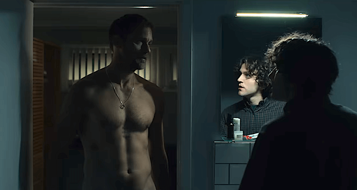 Harry Melling, da Harry Potter al BDSM di Pillion: "Dal boot licking all'orgia gay nel bosco, mai a disagio" - PILLION Amore senza freni - Gay.it