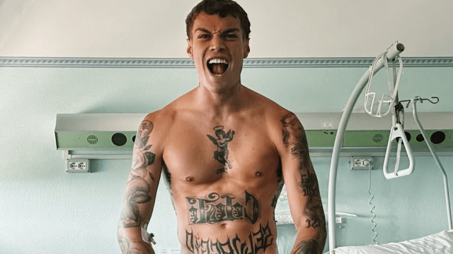 Blanco nudo in ospedale