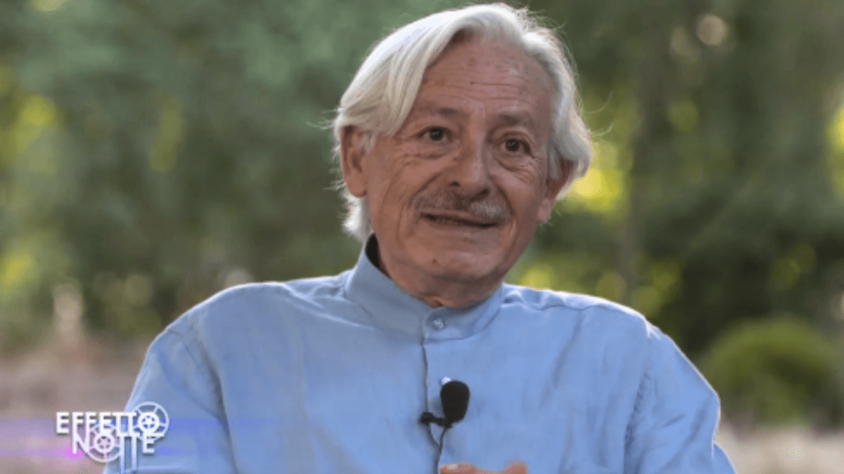 Leo Gullotta e il prezzo della libertà: “Non ho fatto coming out”. L’occasione negata per la sua omosessualità