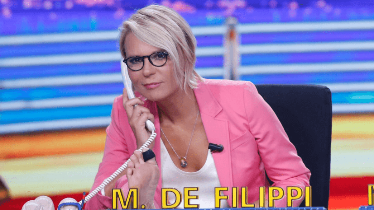 Maria De Filippi a Striscia La Notizia? Il ruolo inedito: ecco cosa è emerso in queste ore