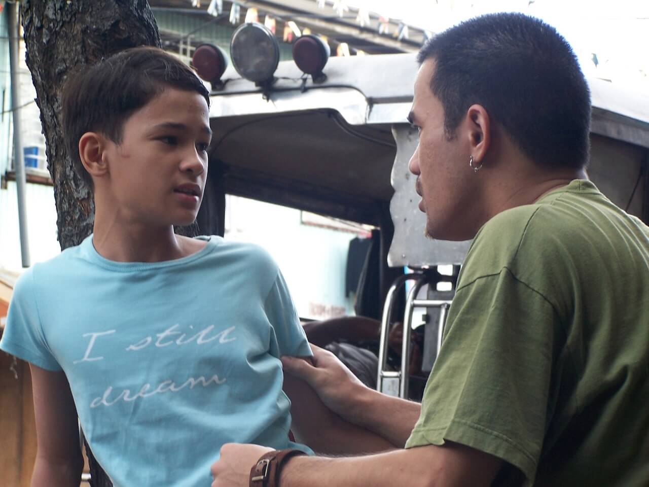 Berlino 2026, tutti i film LGBTQIA+ in corsa per il Teddy Award del Festival - Ang Pagdadalaga ni Maximo Oliveros The Blossoming of Maximo Oliveros 1 - Gay.it
