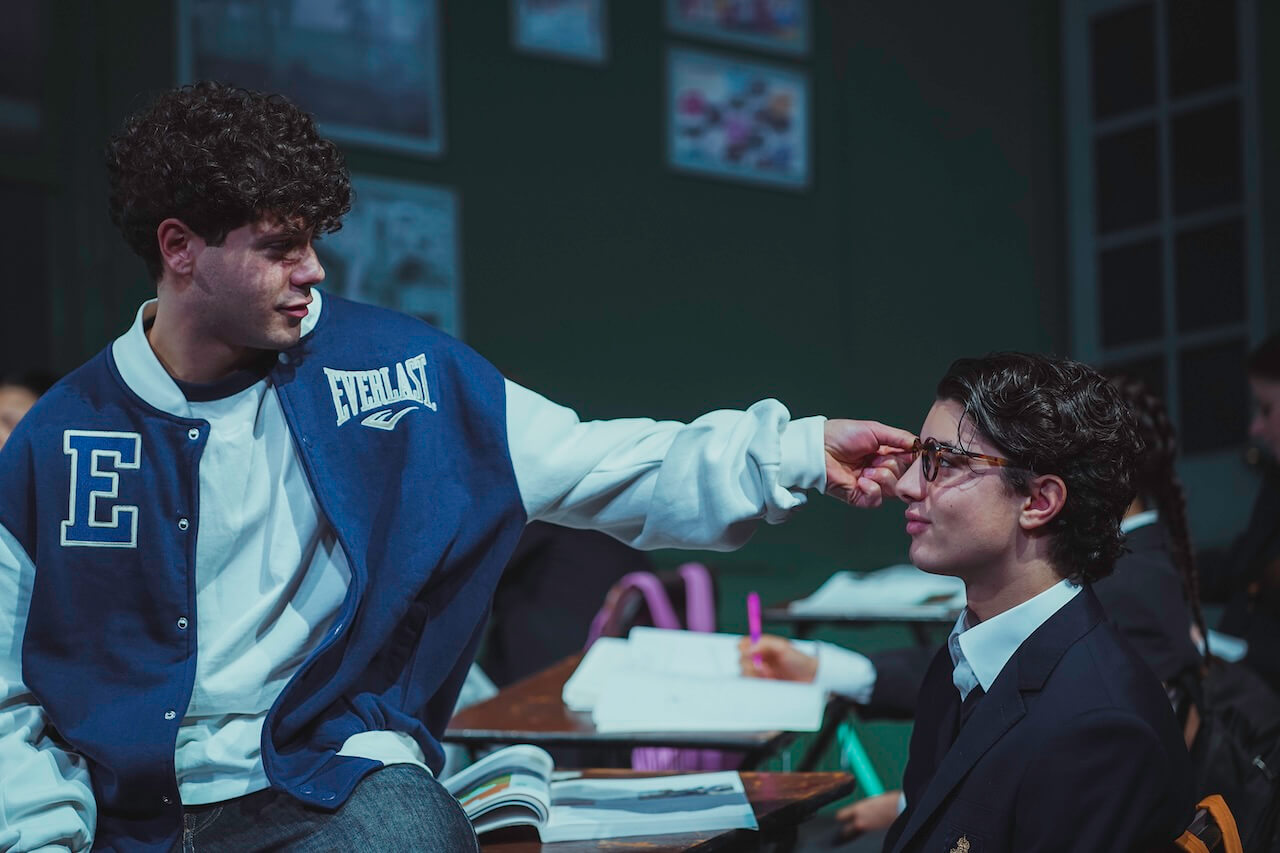 Il Ragazzo dai Pantaloni Rosa, le prime immagini dal musical con Samuele Carrino nei panni di Andrea Spezzacatena - Christian Roberto e Samuele Carrino Il ragazzo dai pantaloni rosa - Gay.it