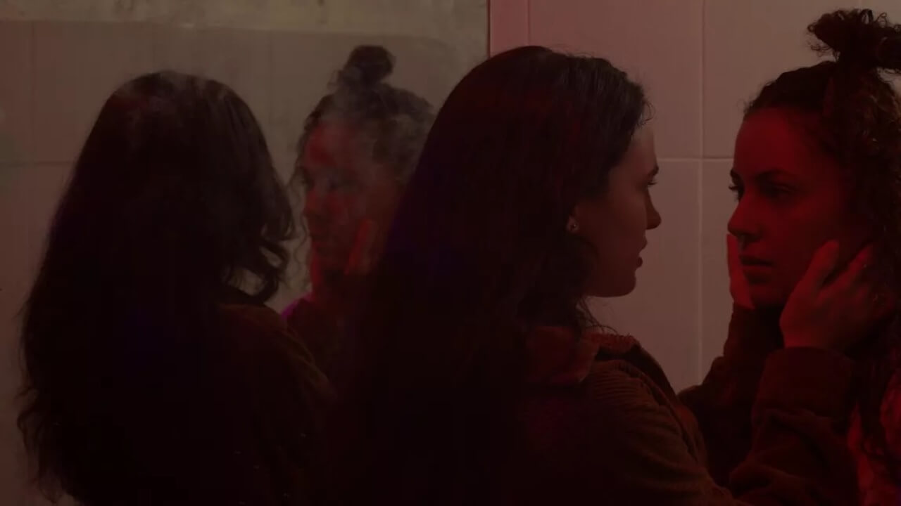Berlino 2026, tutti i film LGBTQIA+ in corsa per il Teddy Award del Festival - Dont Come Out di Victoria Linares Villegas - Gay.it