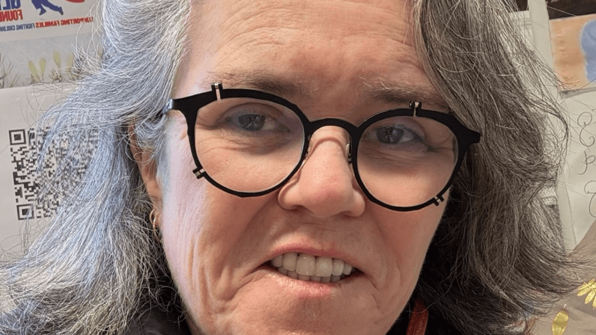 Rosie O’Donnell torna negli Usa dopo un anno: “È stato spaventoso. Non mi pento di essere andata via”