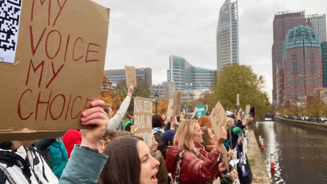 My Voice, My Choice: 1,2 milioni di firme per l’aborto sicuro in Europa, ora decide la Commissione UE.