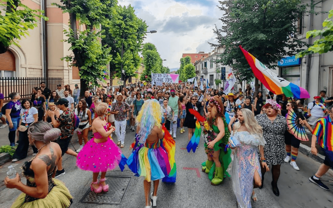Abruzzo Pride 2026, sabato 27 giugno a Giulianova - Foto Instagram ufficiale Abruzzo Pride