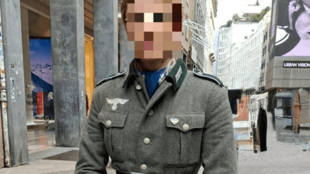 Giovane in divisa nazista fermato a Milano