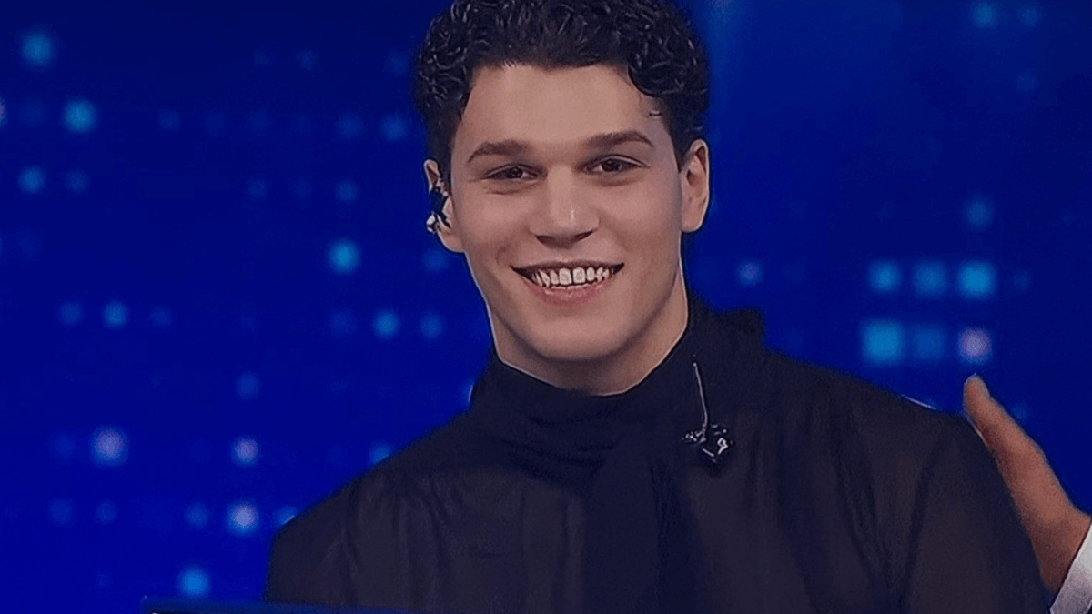 Nicolò Filippucci vince le Nuove Proposte di Sanremo 2026 con “Laguna” – VIDEO