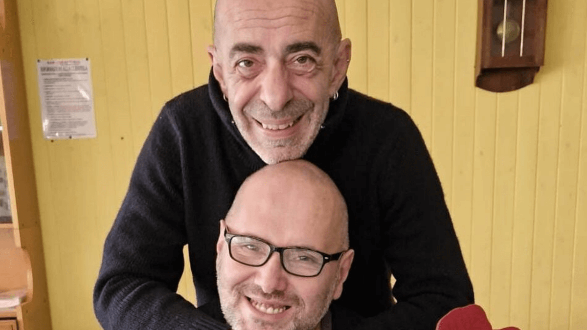 Sant’Antonino di Susa, coppia di ristoratori picchiata in trattoria: “Movente omofobo”. La replica: “Non è così”