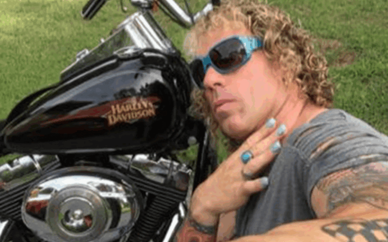 Sparatoria nel Rhode Island: donna trans uccide ex moglie e figlio durante una partita di hockey, poi si suicida - robert - Gay.it