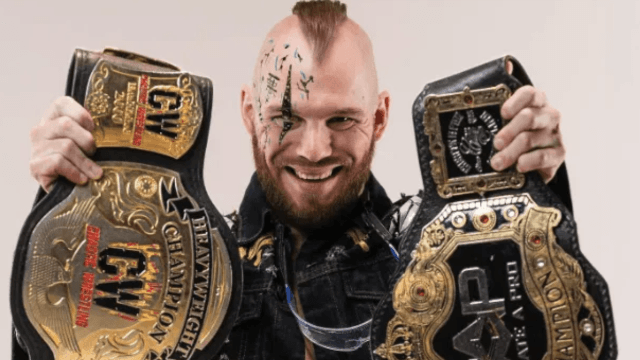 Aaron Rourke primo wrestler apertamente gay a vincere un titolo WWE (VIDEO) - Aaron Rourke - Gay.it