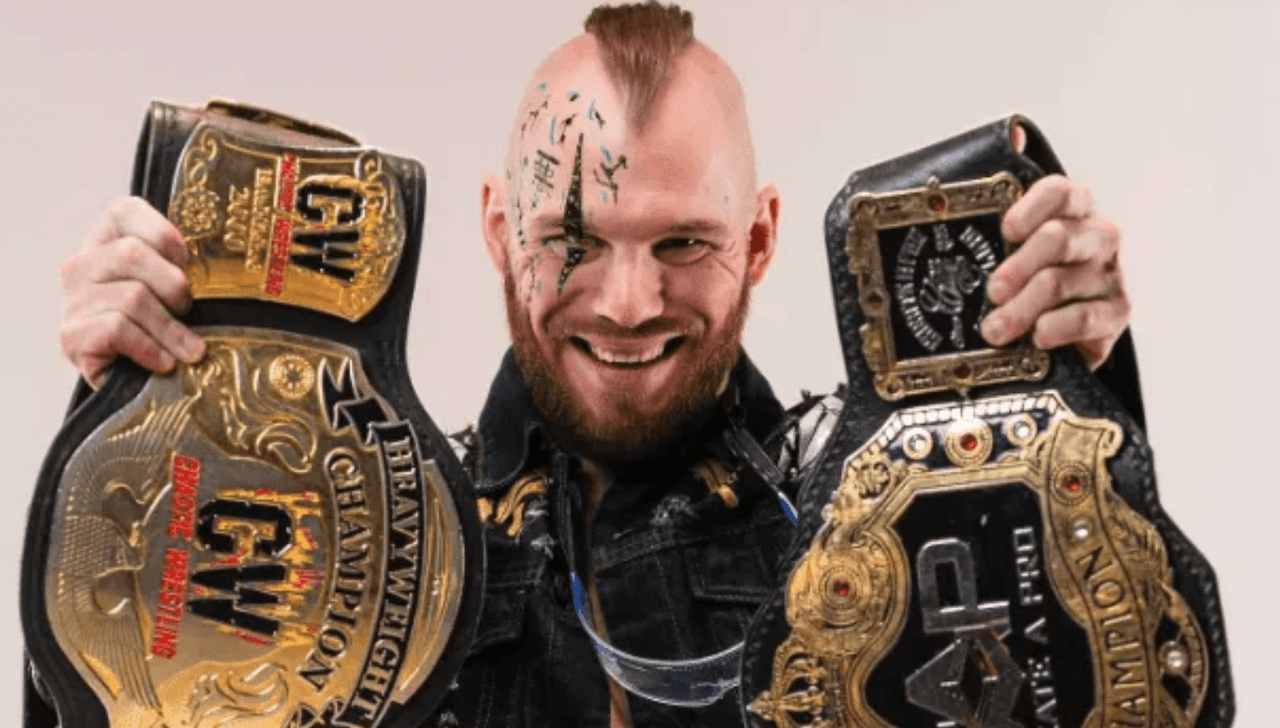 Aaron Rourke primo wrestler apertamente gay a vincere un titolo WWE (VIDEO)