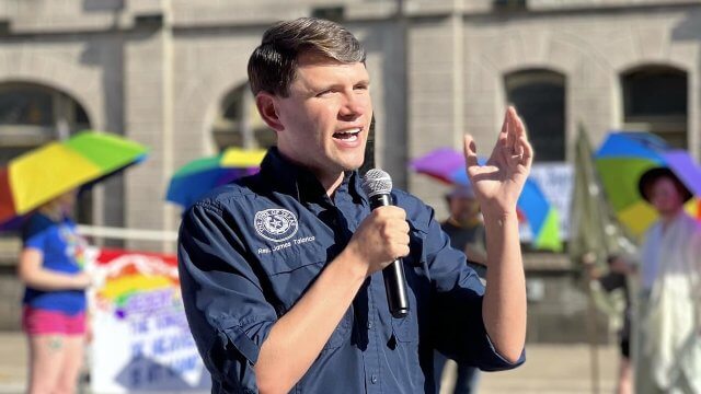 James Talarico, chi è e cosa pensa dei diritti LGBTQIA+ il seminarista democratico che punta a travolgere il Texas repubblicano - James Talarico 2 - Gay.it