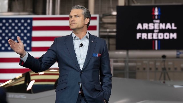 Pete Hegseth, l'ossessione anti-LGBTQIA+ del Segretario della Guerra di Donald Trump - Pete Hegseth foto FB - Gay.it