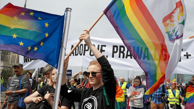 Deriva anti-LGBTIQ+ in Africa, ma anche l'Unione Europea non se la passa così bene - africa lgbtiq unione europea - Gay.it