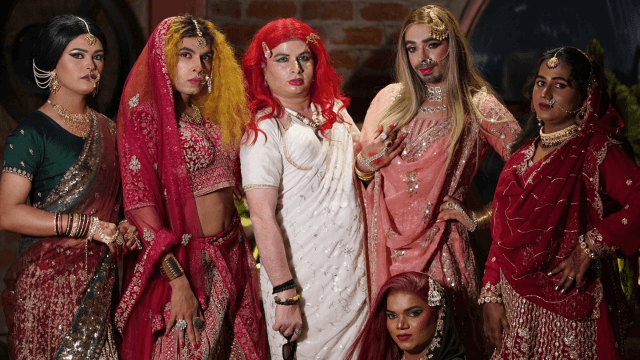 India, la protesta delle drag artist contro l’emendamento alla legge sui diritti delle persone transgender